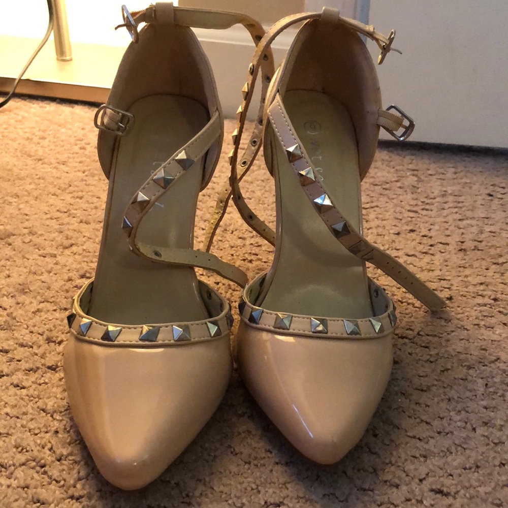 Wet Seal Nude Pumps